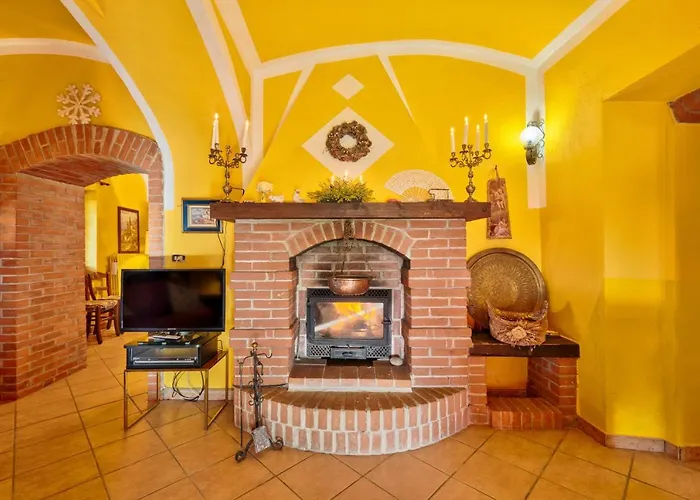 Дом отдыха Splendido Rustico Nella Langa Clavesana